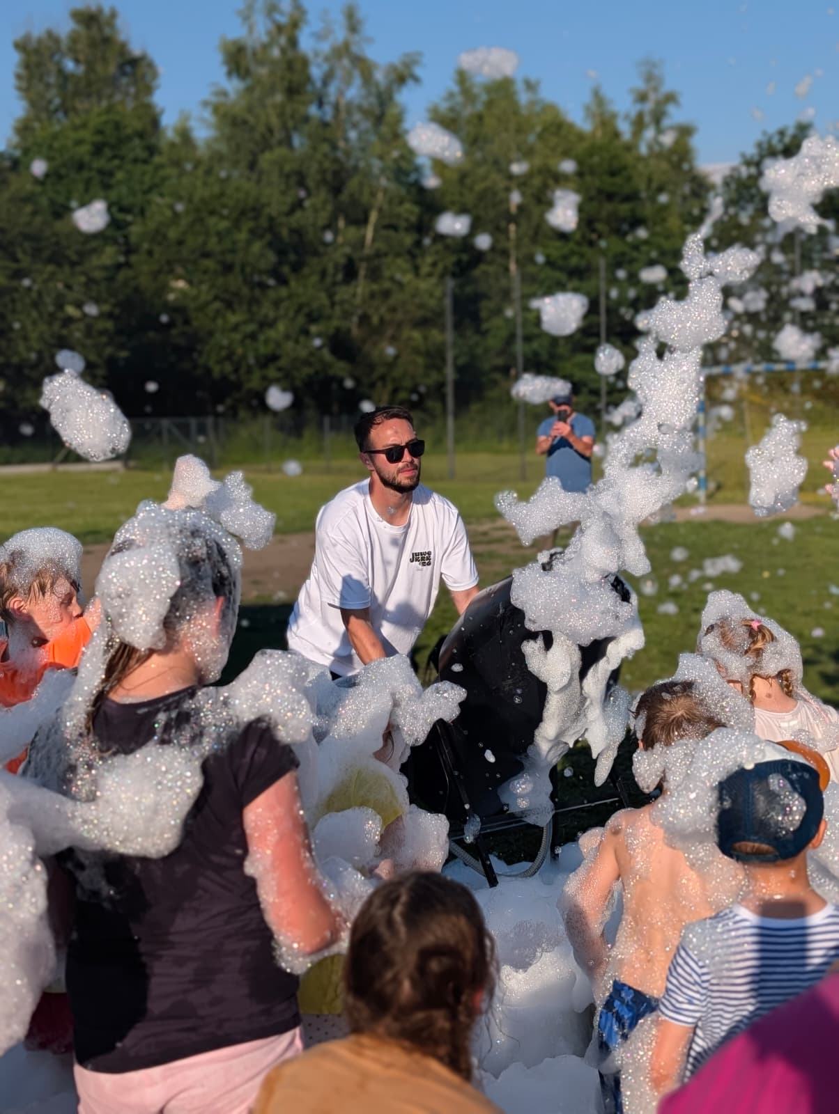 Obsługa działa pianowego podczas Piana Party – wynajem Nikolandia, powiat suski, myślenicki, wadowicki, Małopolska